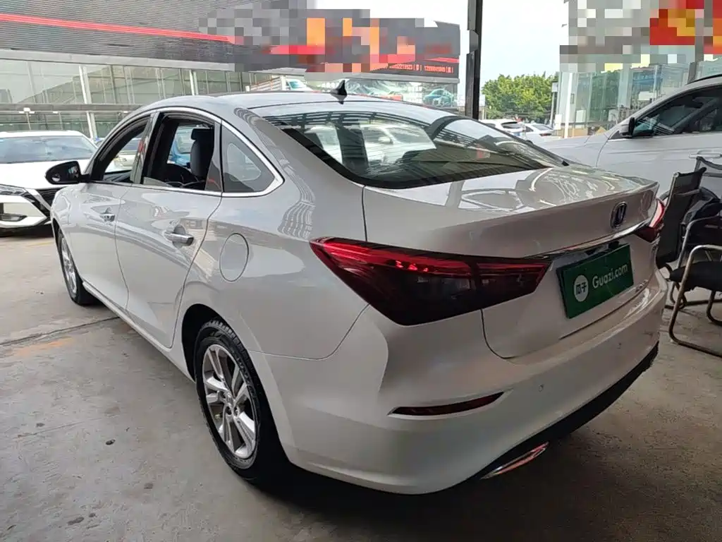 Changan Eado — фото 22