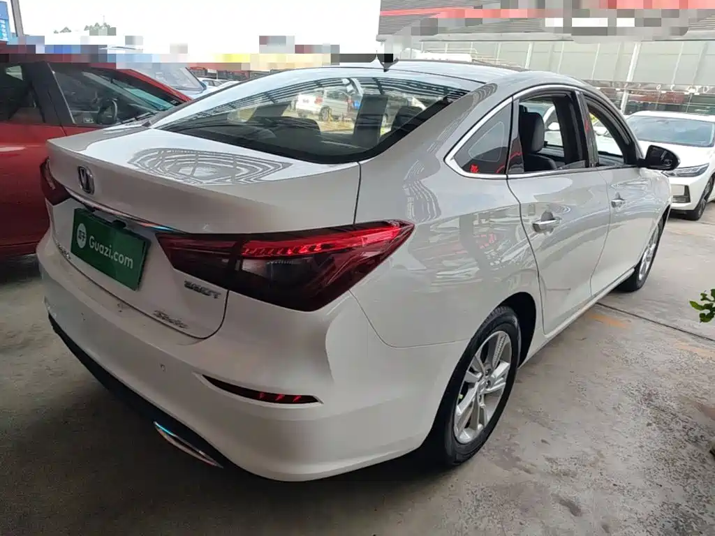 Changan Eado — фото 5