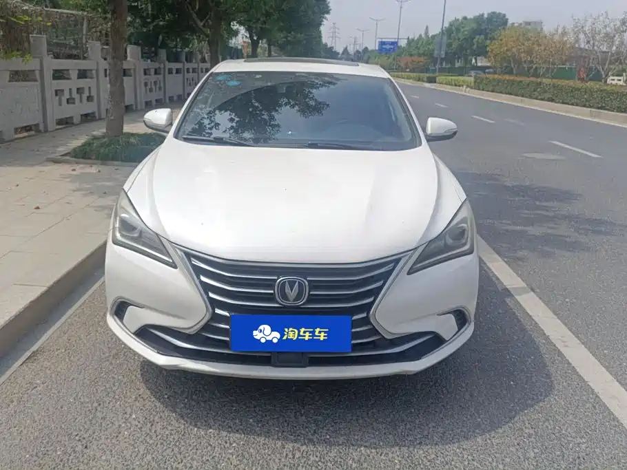 Changan Eado — фото 2