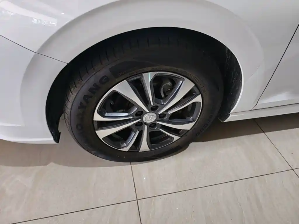 Changan Eado — фото 23