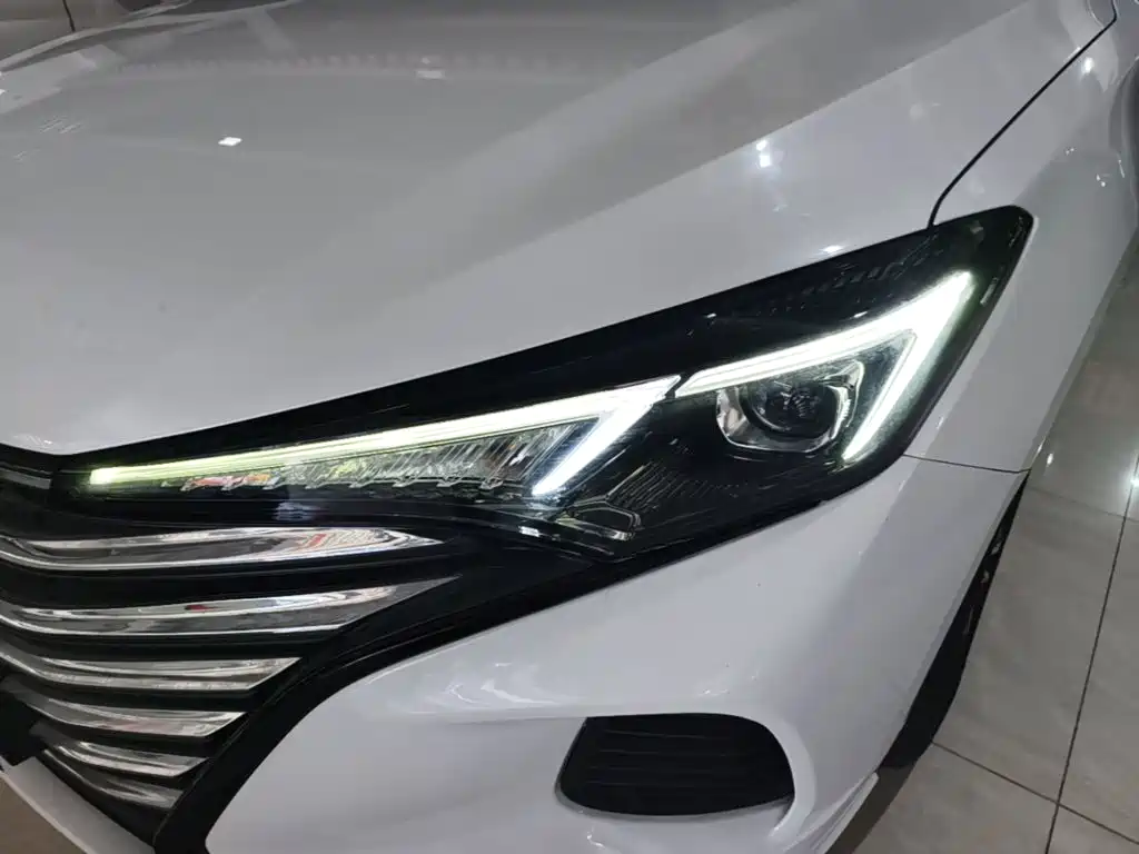 Changan Eado — фото 24