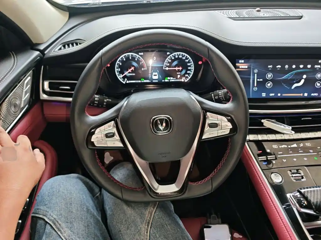 Changan CS85 COUPE — фото 11