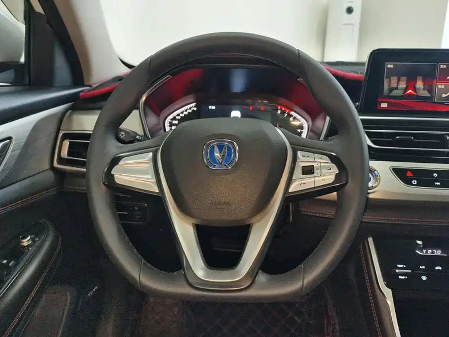 Changan CS75 — фото 15