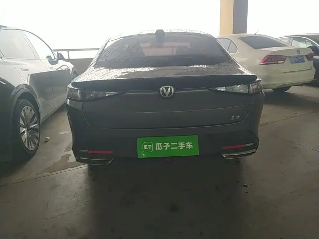 Changan Yida — фото 6