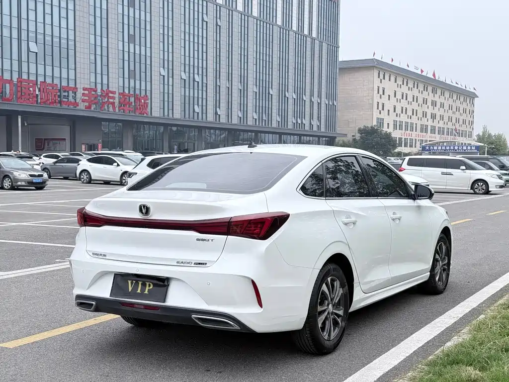 Changan Eado — фото 7