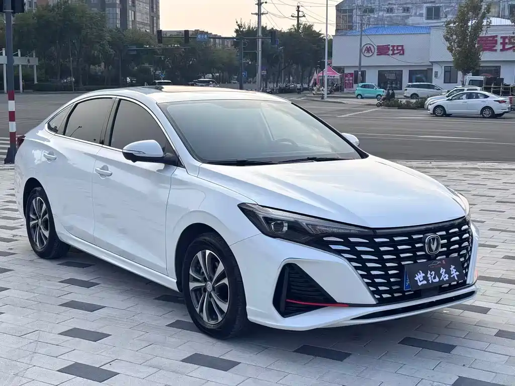 Changan Eado — фото 3