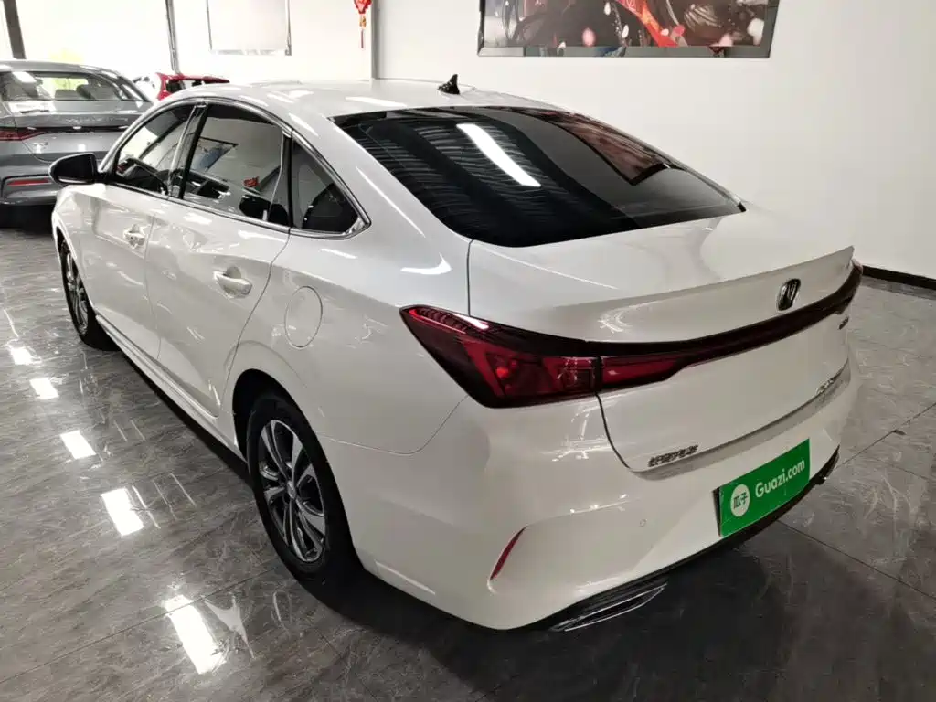 Changan Eado — фото 5