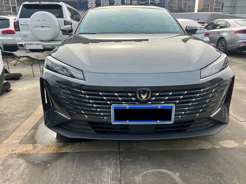 Changan Eado — фото 2