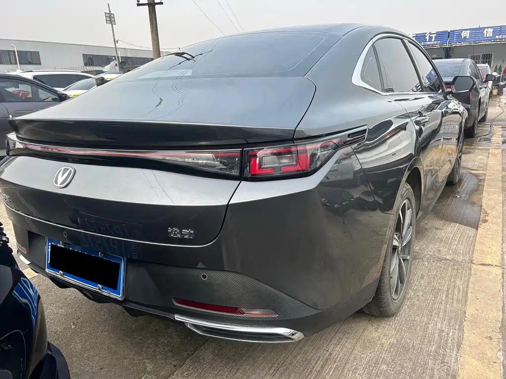 Changan Eado — фото 11