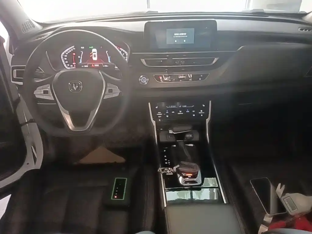 Changan CS75 — фото 10