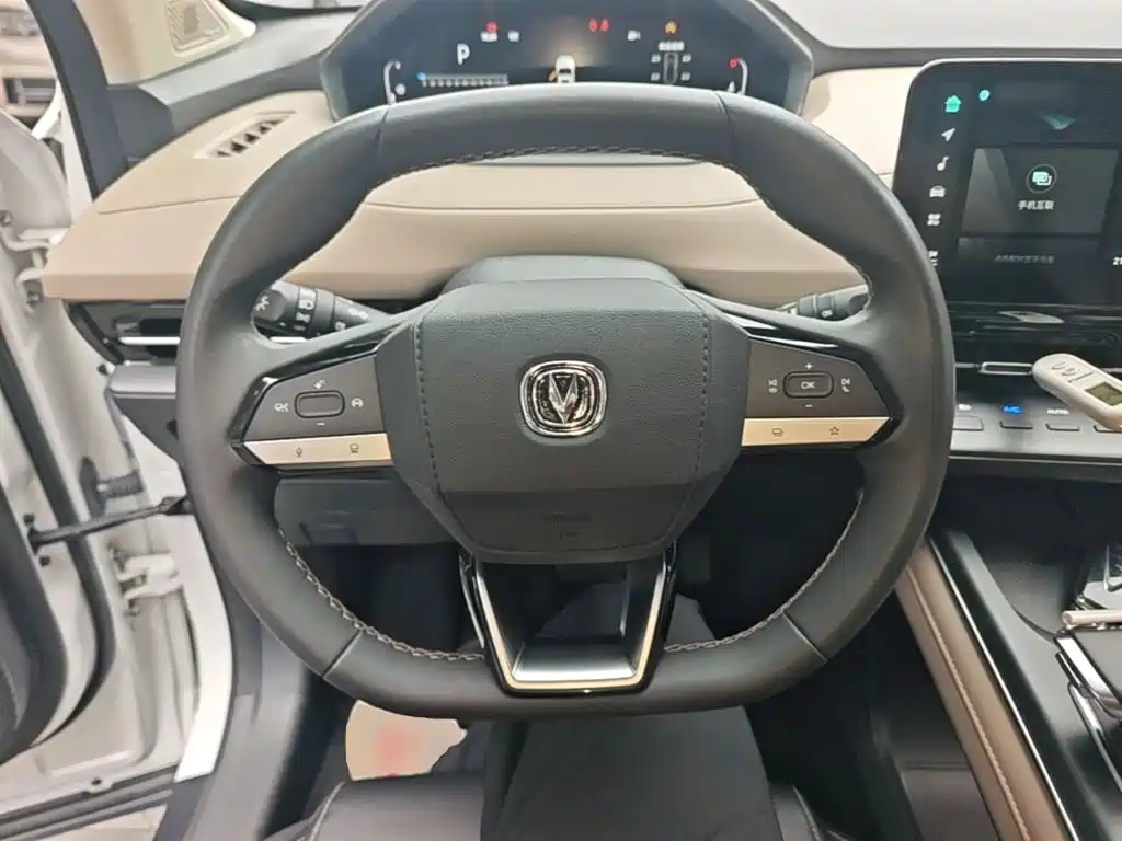 Changan CS55PLUS — фото 11