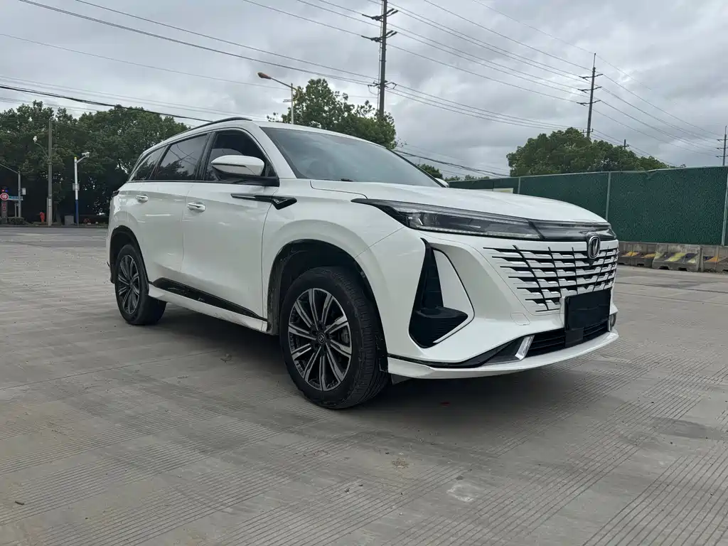 Changan CS75 PLUS — фото 2