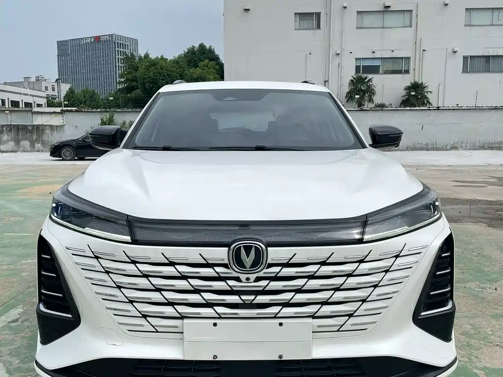 Changan CS75 PLUS — фото 3