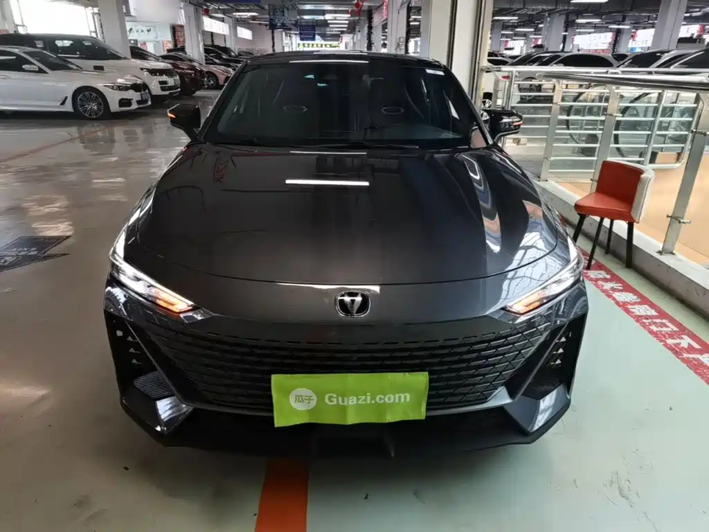 Changan UNI-V — фото 3