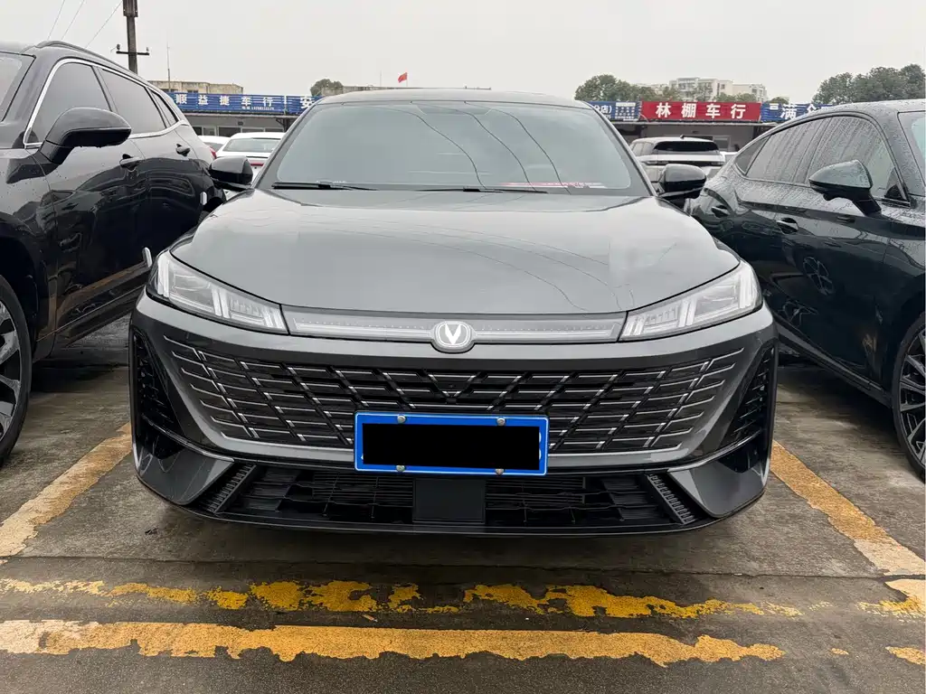 Changan Eado — фото 2