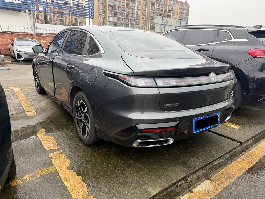 Changan Eado — фото 13
