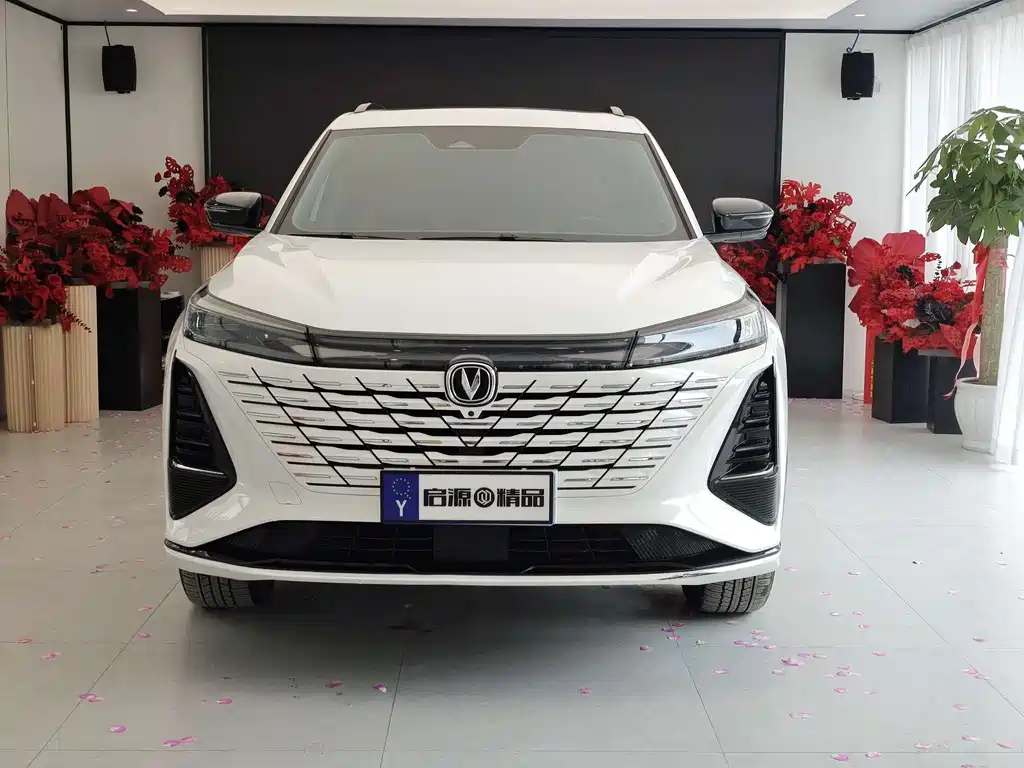 Changan CS75 PLUS — фото 2