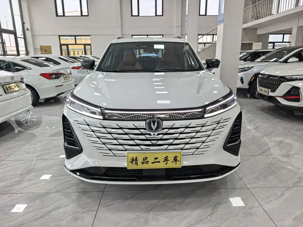 Changan CS75 PLUS — фото 3
