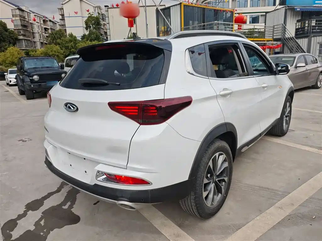 Chery Tiggo 7 — фото 7