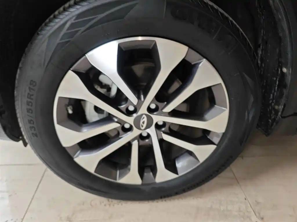 Chery Tiggo 8 — фото 23
