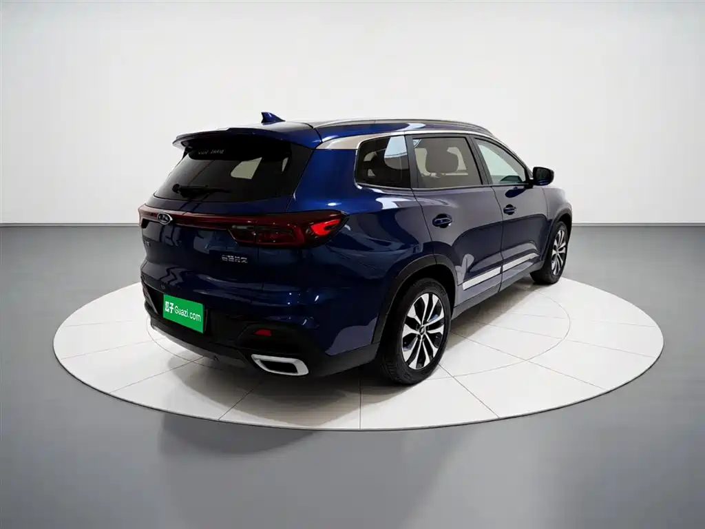 Chery Tiggo 8 — фото 7