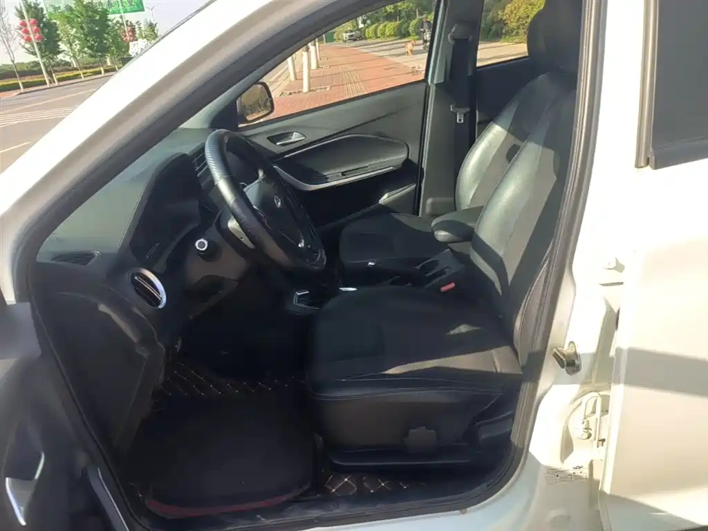 Chery Tiggo 3x — фото 15