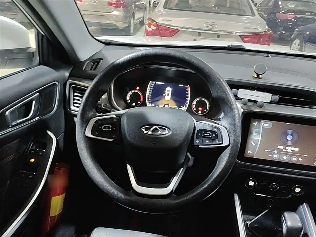 Chery Tiggo 8 — фото 11