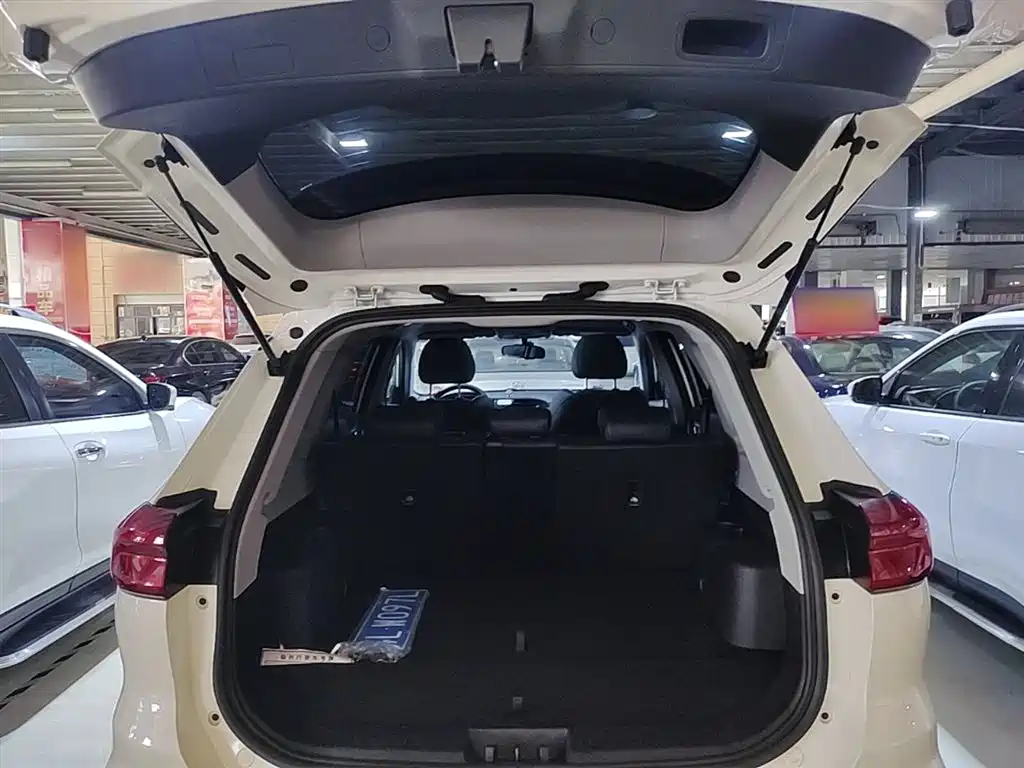 Chery Tiggo 8 — фото 19