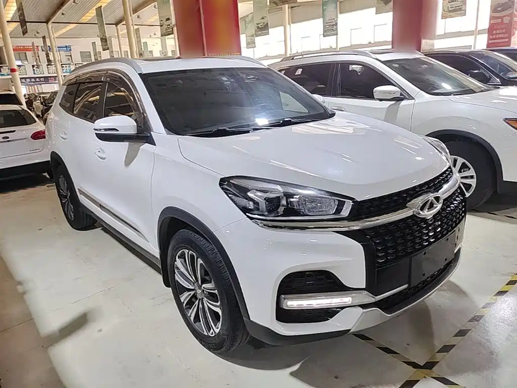 Chery Tiggo 8 — фото 4