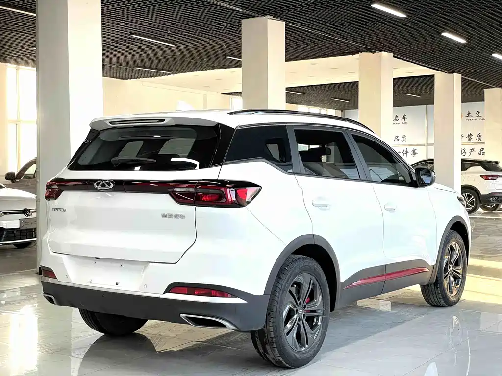 Chery Tiggo 7 — фото 6