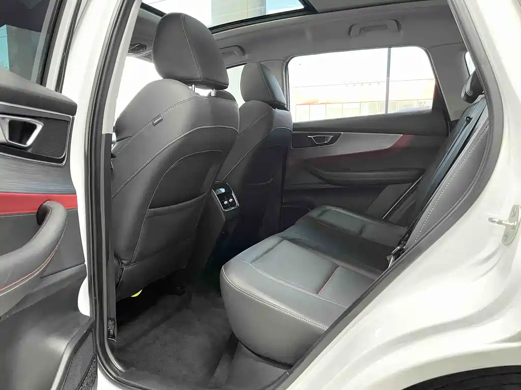 Chery Tiggo 7 — фото 10