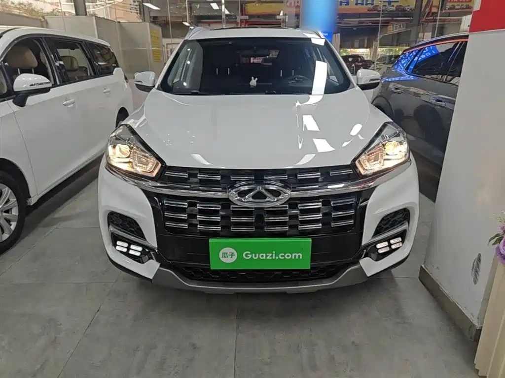 Chery Tiggo 8 — фото 3