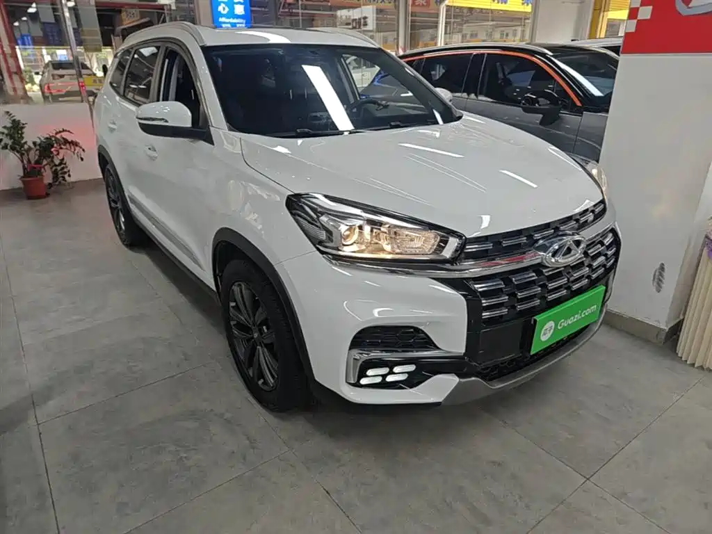 Chery Tiggo 8 — фото 4