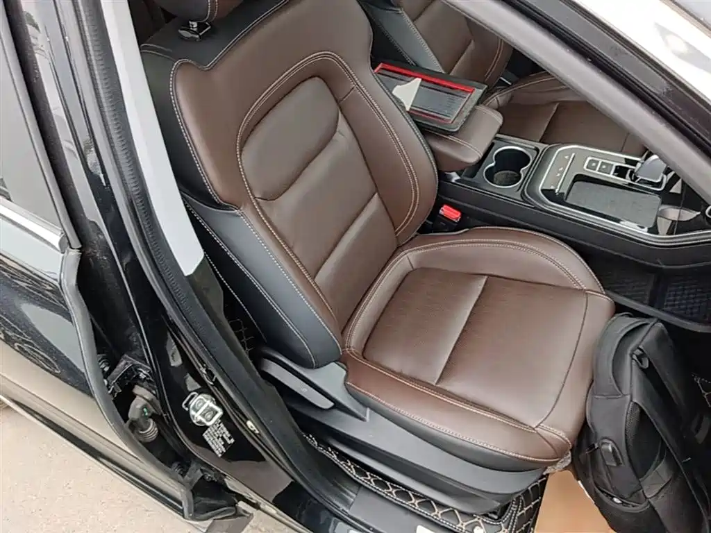 Chery Tiggo 8 — фото 25