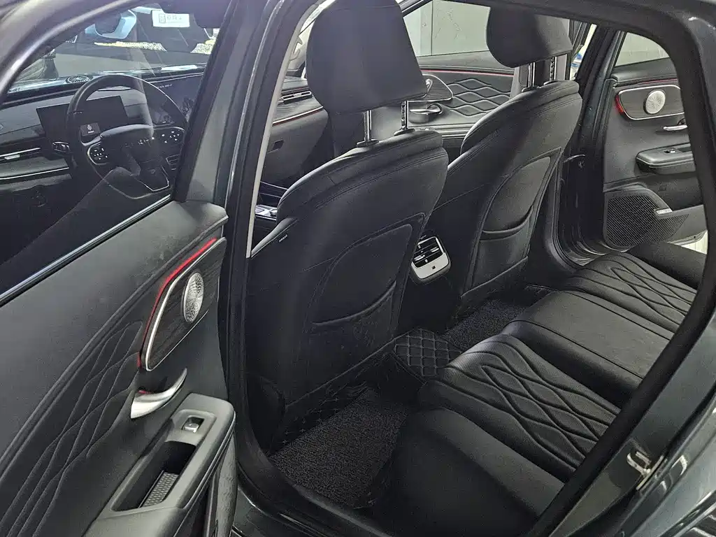 Chery Arrizo 8 PRO — фото 4