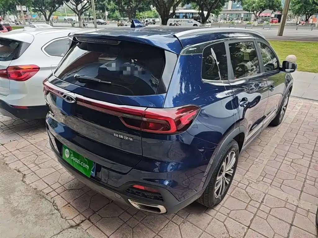 Chery Tiggo 8 — фото 7