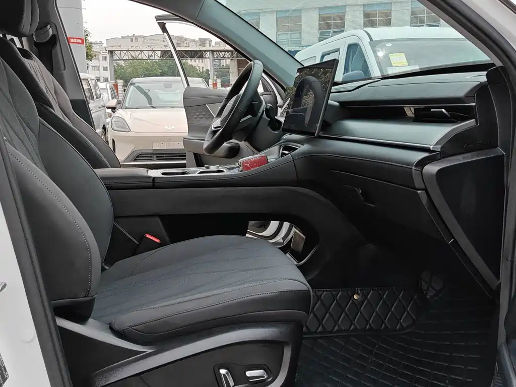 Chery Tiggo 8 PLUS — фото 7