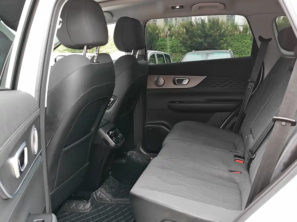Chery Tiggo 8 PLUS — фото 8