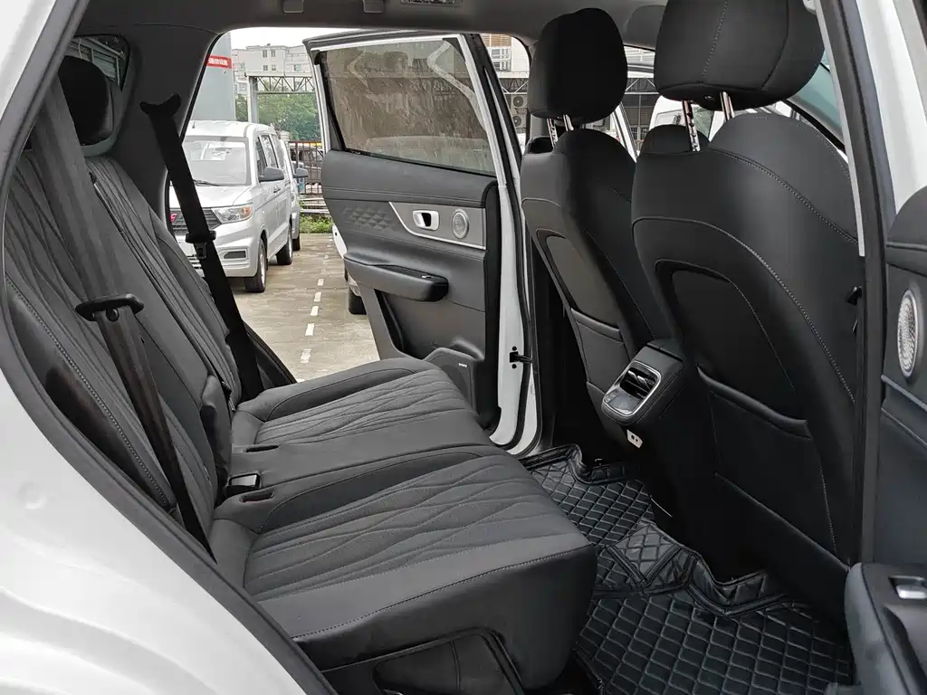 Chery Tiggo 8 PLUS — фото 9