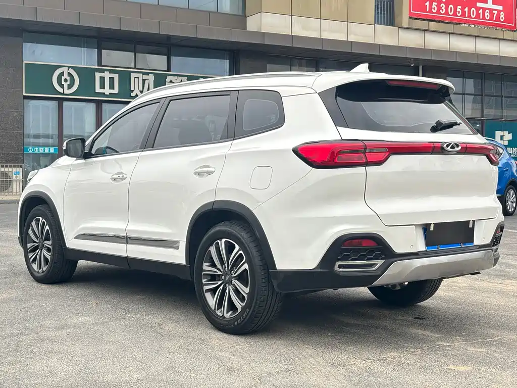 Chery Tiggo 8 — фото 3