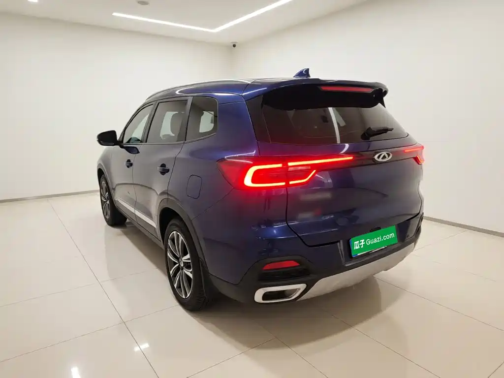 Chery Tiggo 8 — фото 5