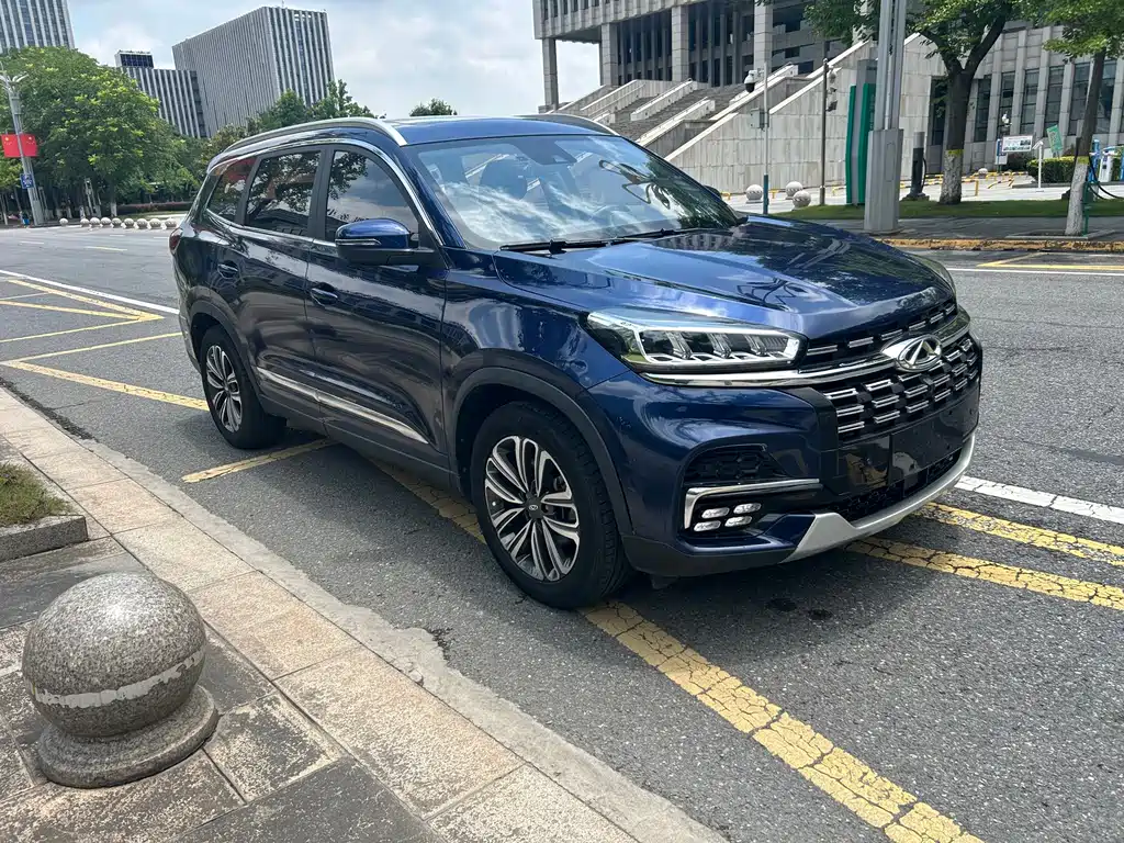 Chery Tiggo 8 — фото 3