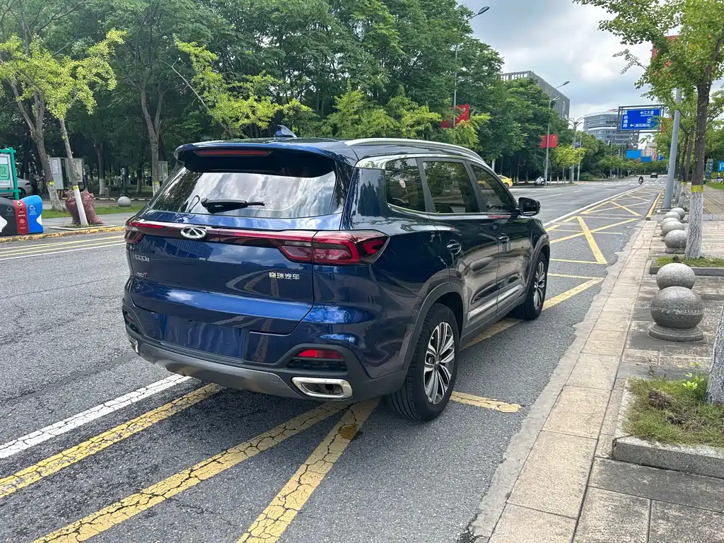 Chery Tiggo 8 — фото 4