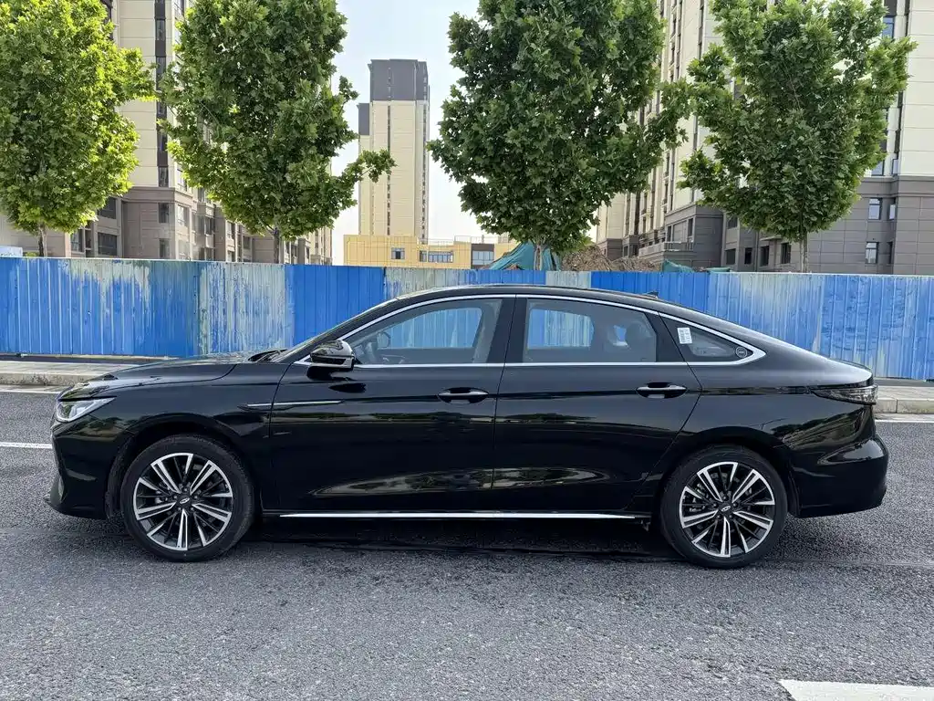 Chery Arrizo 8 PRO — фото 3