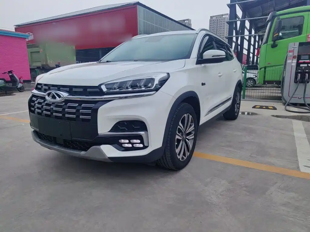 Chery Tiggo 8 — фото 2