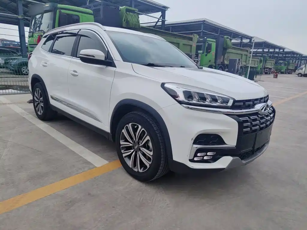 Chery Tiggo 8 — фото 10