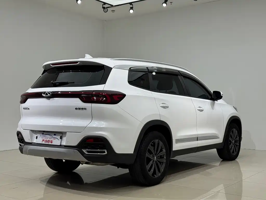 Chery Tiggo 8 — фото 6