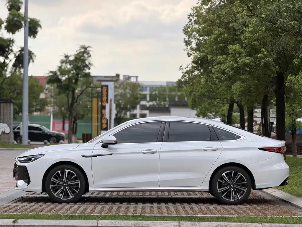 Chery Arrizo 8 PRO — фото 4