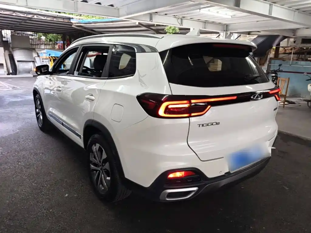 Chery Tiggo 8 — фото 5