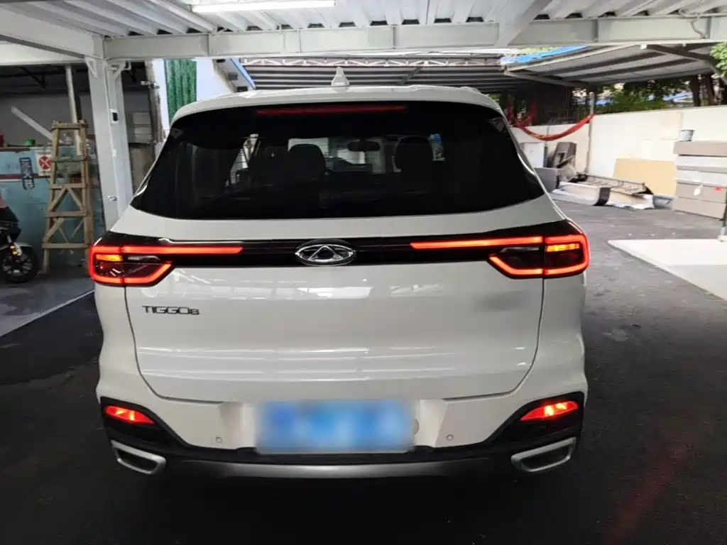 Chery Tiggo 8 — фото 6